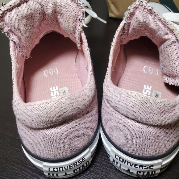Pink Converse - Picture 6 of 8